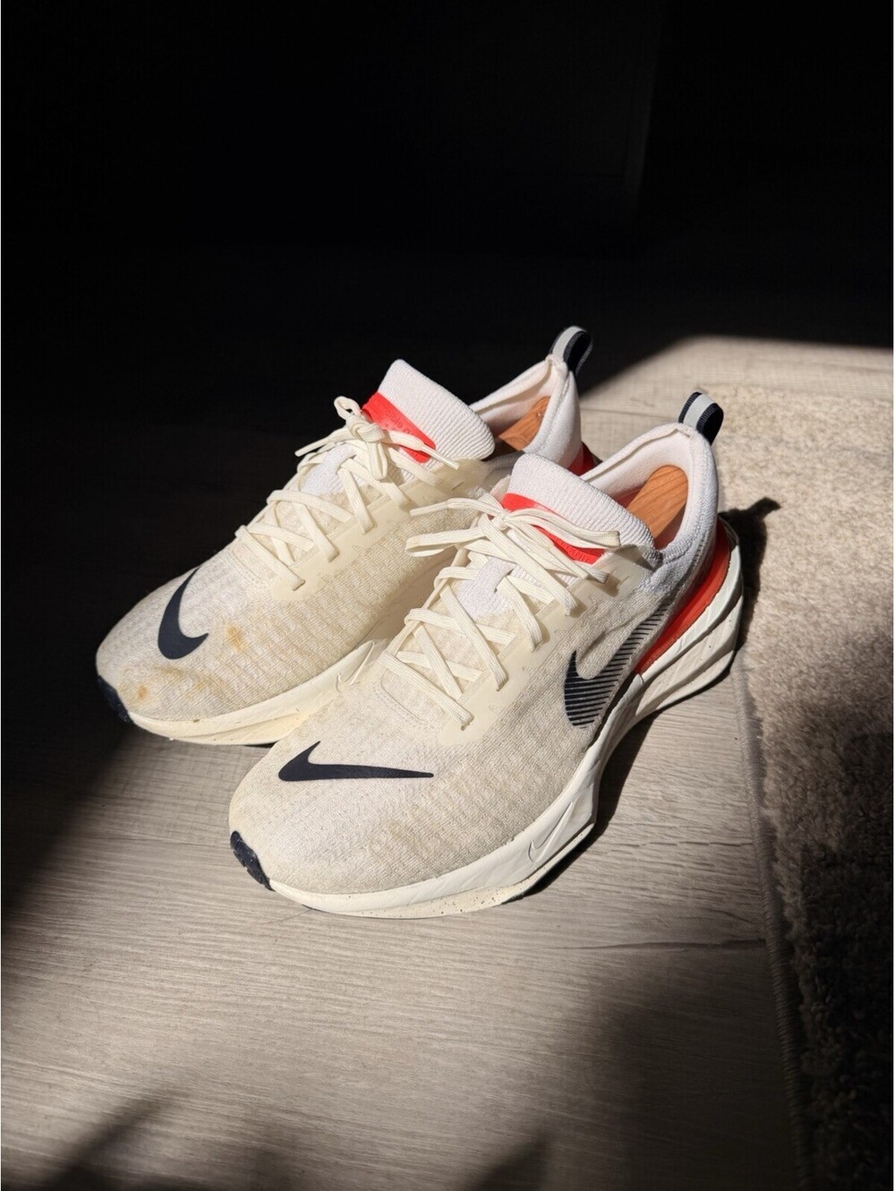 Nike ZoomX Invincible Run Flyknit 3 White Bright Crimson Size 11.5